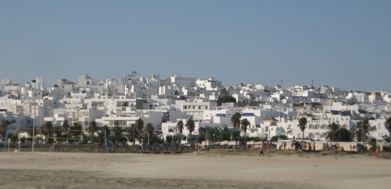 conil de la frontera visto desde la playa